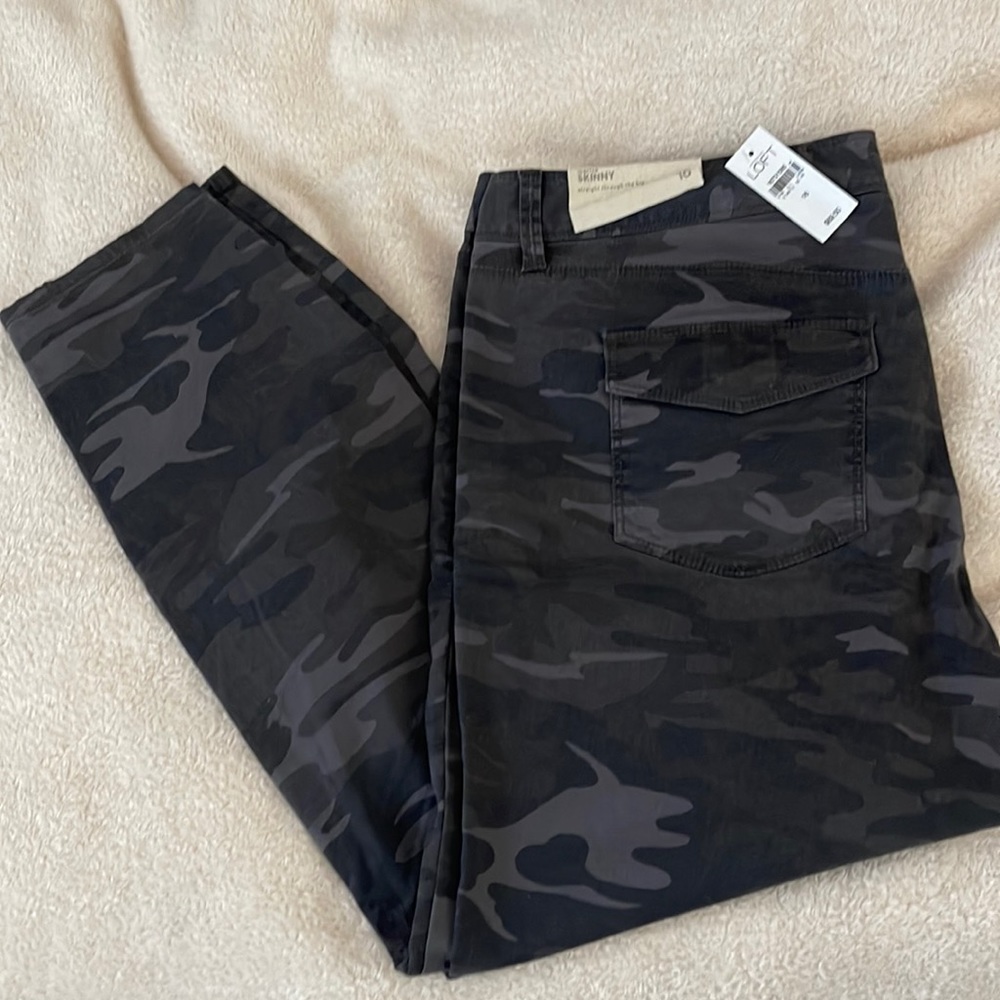 Loft Marissa skinny pant camo